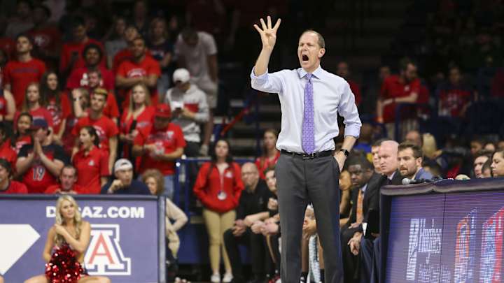 UW's Hopkins Plans to Field Smaller Basketball Lineup of Multi-Taskers