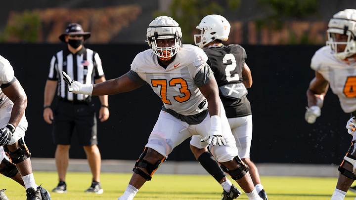 Trey Smith Makes ESPN Analyst's Preseason All-SEC Offensive Line