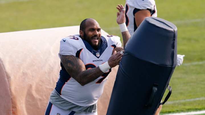 Casey on Facing Henry: Build A Wall Casey on Facing Henry: Build A Wall