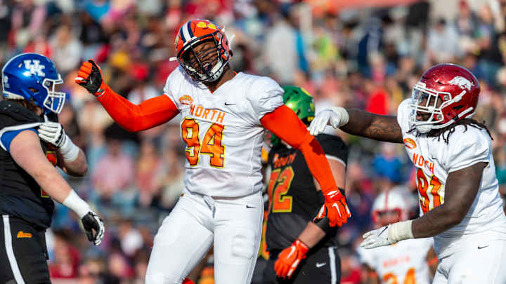 Alton Robinson Looks to Step Up in Fellow Seahawks Rookie Darrell Taylor's Absence Alton Robinson Looks to Step Up in Fellow Seahawks Rookie Darrell Taylor's Absence