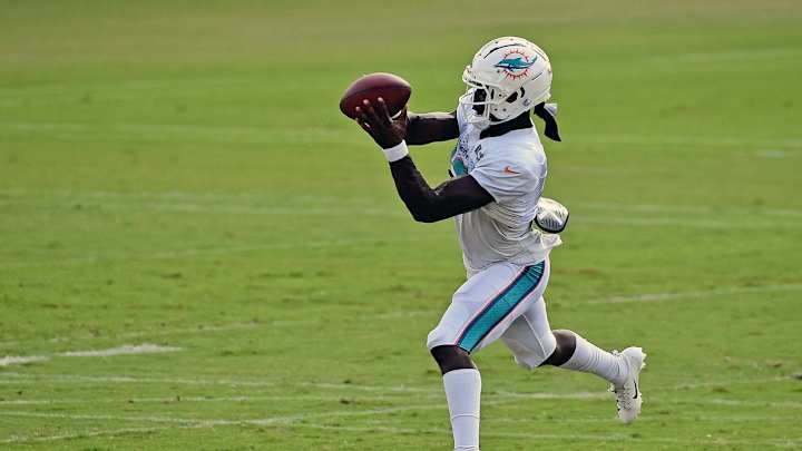 Dolphins Cut Former WVU WR Gary Jennings