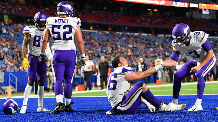 Husky NFL Tracker: Ahmed, Adams, Fuller Among UW Players Cut Loose