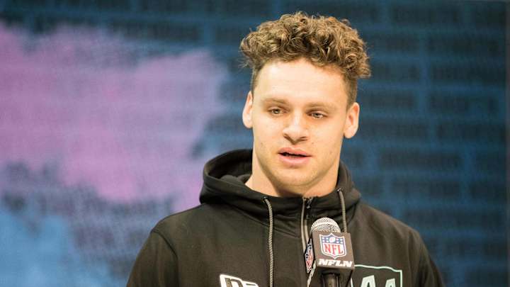 Jets’ Ashtyn Davis Does Not Own a Car -- And Has No Plans to Get One