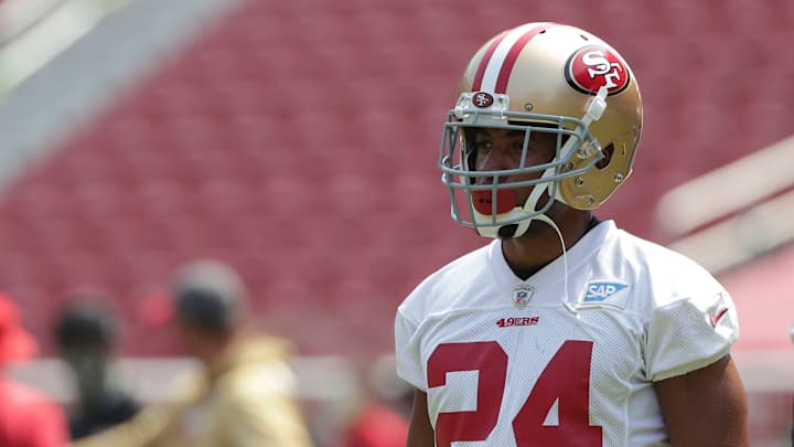 Which 49ers Cornerback is Best Suited to Cover Cardinals WR DeAndre Hopkins?