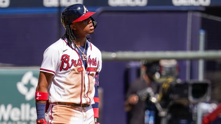 Braves lose to Marlins in 10 innings 5-4