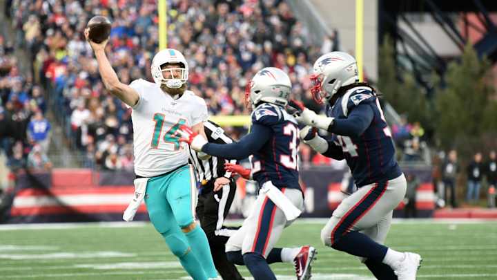 Bill Belichick Notes Unpredictability as Strength for Dolphins QB Ryan Fitzpatrick