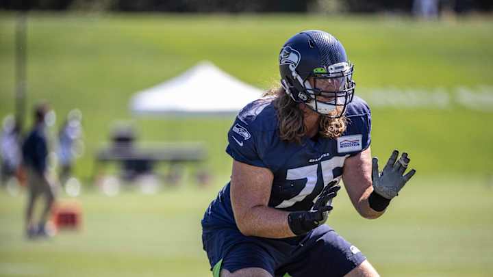 Seahawks Promote Veteran T Chad Wheeler to 53-Man Roster