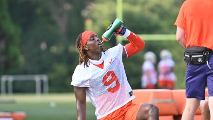 Inside the Numbers: Clemson's Etienne Set for Historic Finale Inside the Numbers: Clemson's Etienne Set for Historic Finale