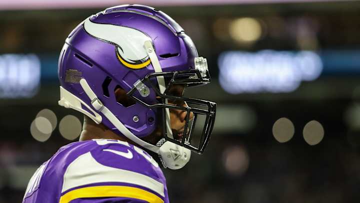 Former LSU Defensive End Danielle Hunter Placed on IR by Minnesota Vikings