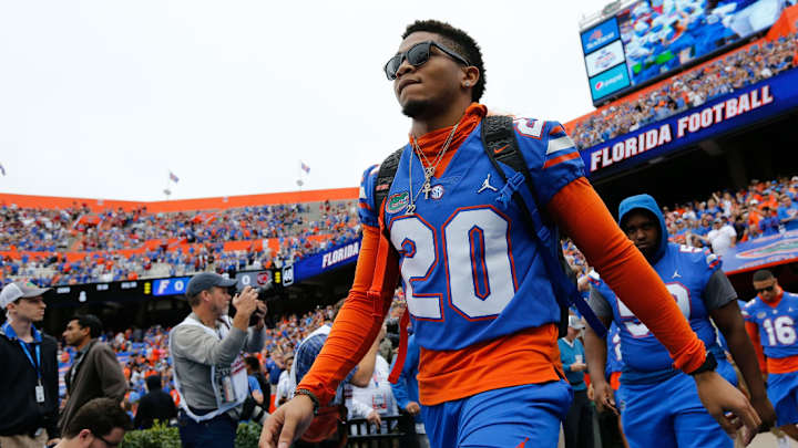 Once Forgotten, Gators RB Malik Davis Ready To 'Refresh' Memories Once Forgotten, Gators RB Malik Davis Ready To 'Refresh' Memories