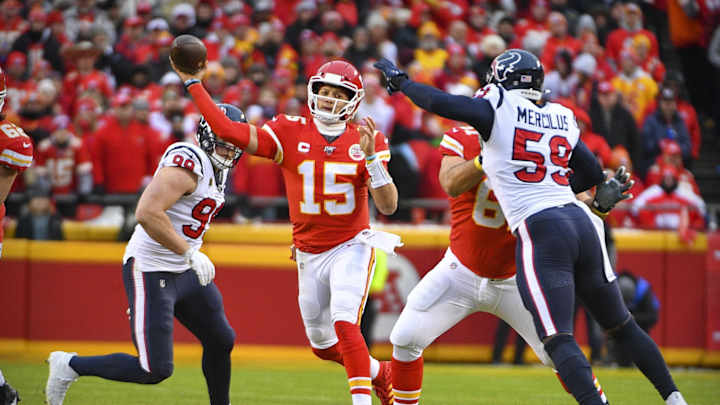 Chiefs Don't Skip a Beat in 34-20 Season-Opening Win Over Texans Chiefs Don't Skip a Beat in 34-20 Season-Opening Win Over Texans