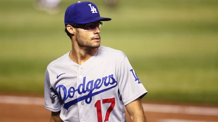 Dodgers: Joe Kelly's Wife Refutes Reports Over Joe's Health