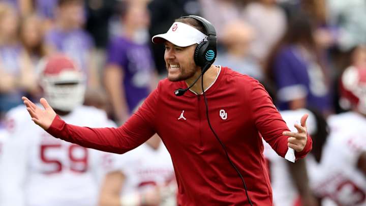 Mike Leach says calling plays as a head coach is 'too big of a job,' but Lincoln Riley says it's not