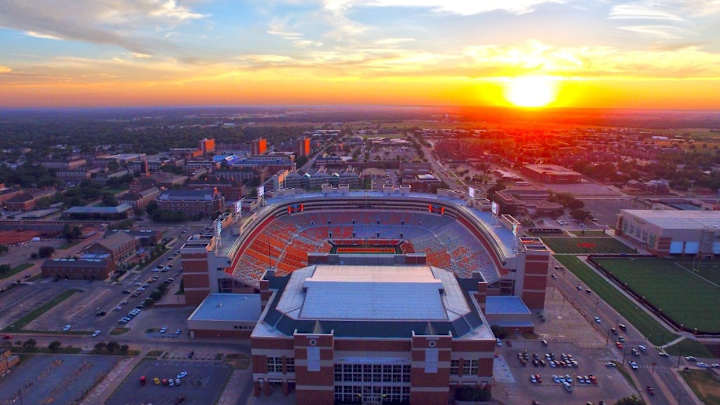 Good News for Recruiting from American Airlines and some Hot Prospects to See Tonight