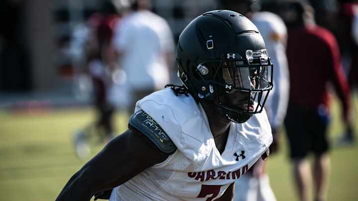 South Carolina's Defense Focused On Becoming Versatile