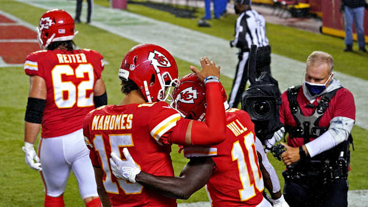 Kansas City Chiefs' Offense Effective, Not Flashy in Week 1 Win Kansas City Chiefs' Offense Effective, Not Flashy in Week 1 Win