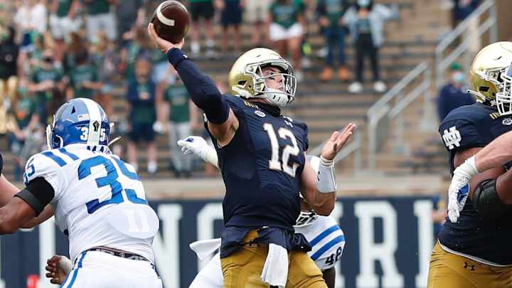 PFF: Ian Book Ranks 10th Among ACC Quarterbacks PFF: Ian Book Ranks 10th Among ACC Quarterbacks