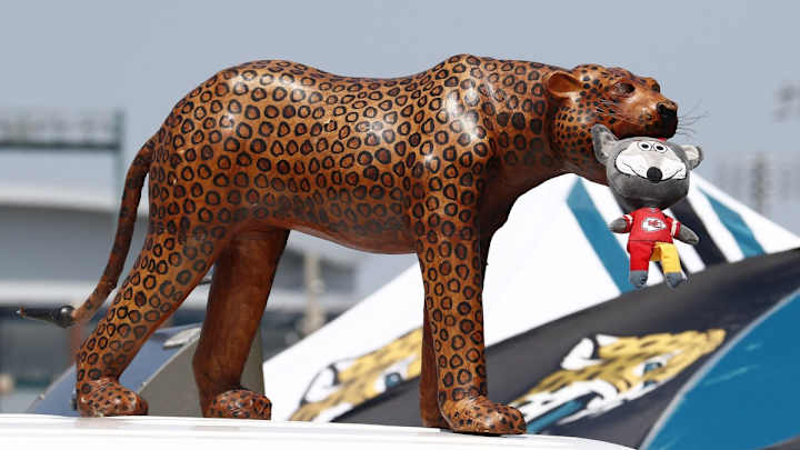 Jaguars vs. Colts Set to be Only Sunday NFL Game With Fans