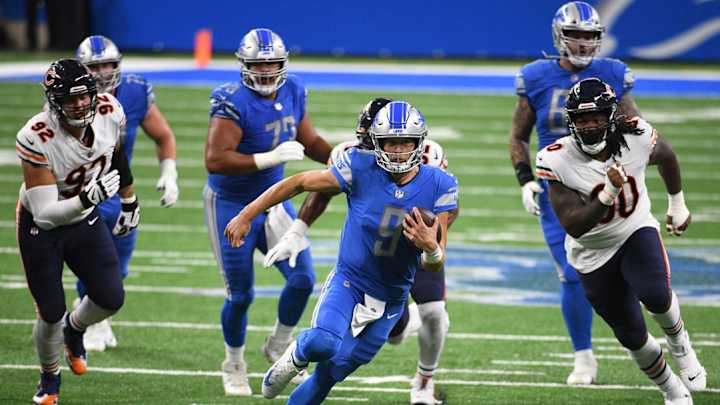 Dagger Time: Lions Blow Lead, Lose Opener to Chicago Bears, 27-23 Dagger Time: Lions Blow Lead, Lose Opener to Chicago Bears, 27-23