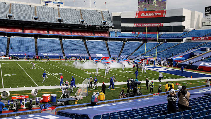 NFL Kickoff: New York Jets Make the Decision to Stay in the Locker Room for the Week 1 National Anthem