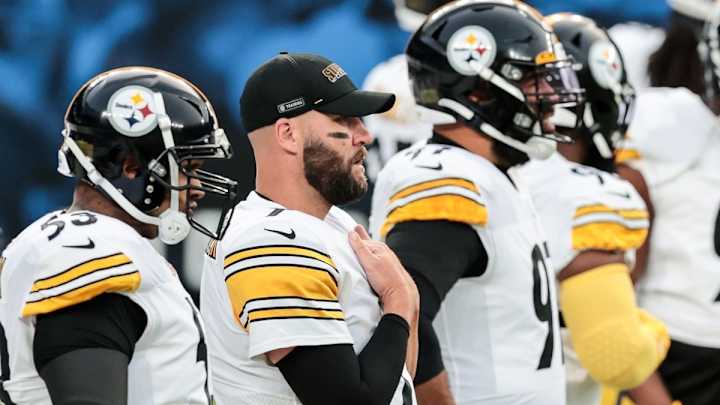 Steelers Stand for National Anthem Holding 'Steelers Against Racism' Sign