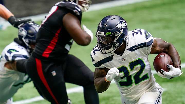 What Packers Re-Signing RB Aaron Jones Means for Seahawks and Chris Carson
