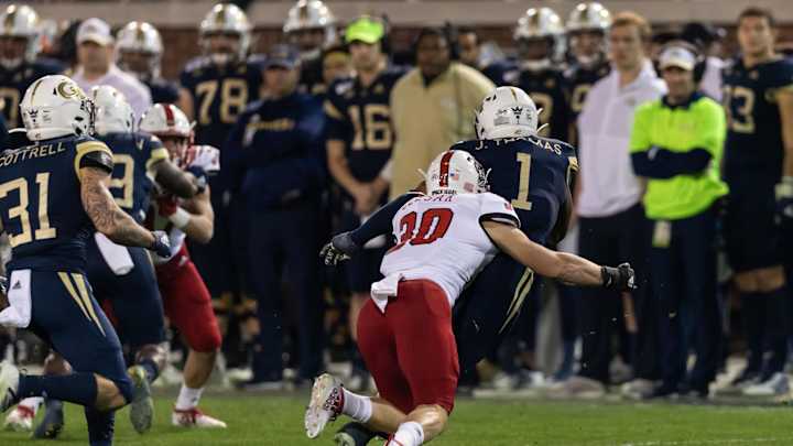 Special Teams Ace Czesak Out for Season with Torn ACL