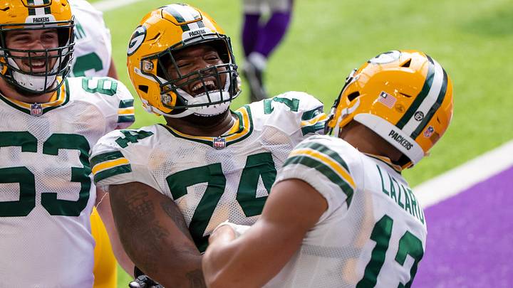 Jenkins Makes Lineman Shuffle Seem Simple Jenkins Makes Lineman Shuffle Seem Simple
