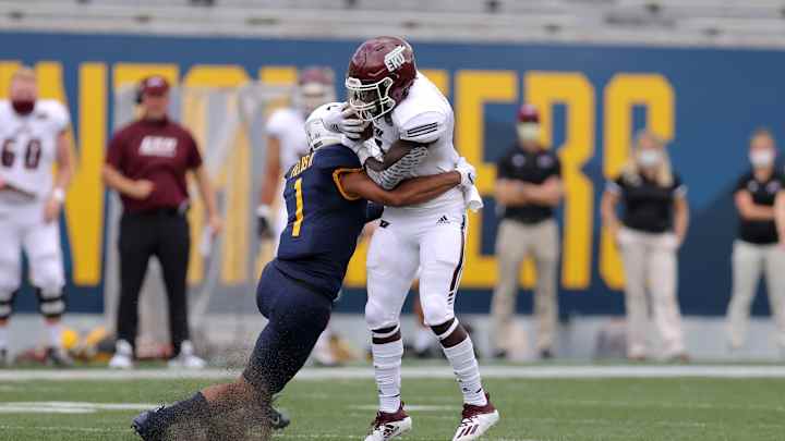 Neal Brown Impressed by Tony Fields II: "He's Going to Play in the NFL" Neal Brown Impressed by Tony Fields II: "He's Going to Play in the NFL"