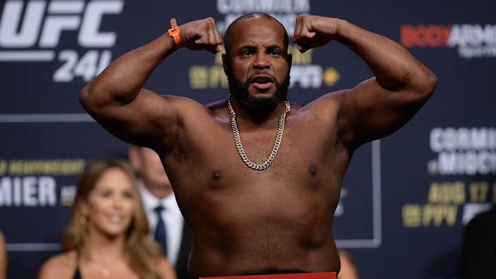 Daniel Cormier Tested Positive for COVID-19 Prior to UFC 252 Bout