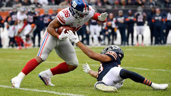 Bears and Giants on TV, Radio and Series Fast Facts