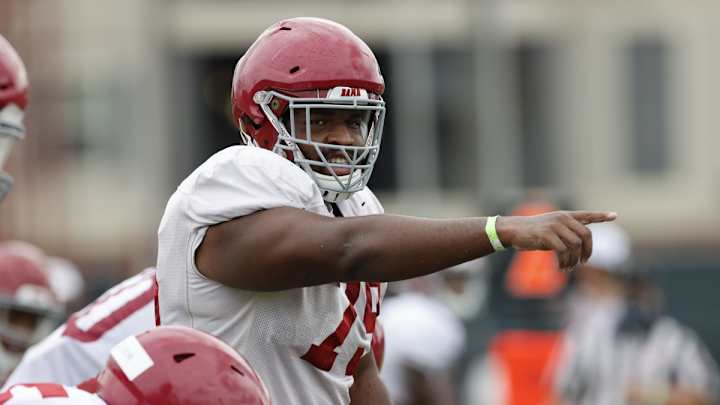 Alabama Offensive Lineman Chris Owens to Return for Senior Season