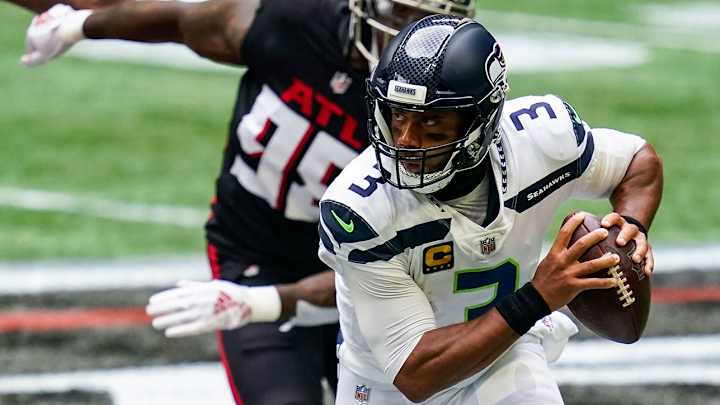 The Seahawks Know You Want Them to Let Russell Wilson Cook