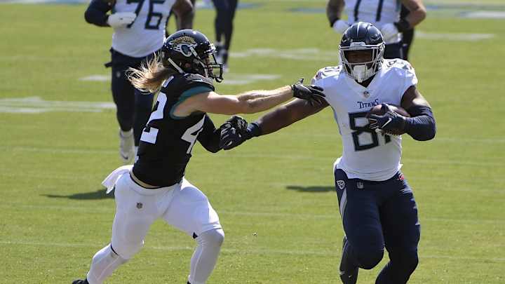 Smith Starts Fast, Stands Out