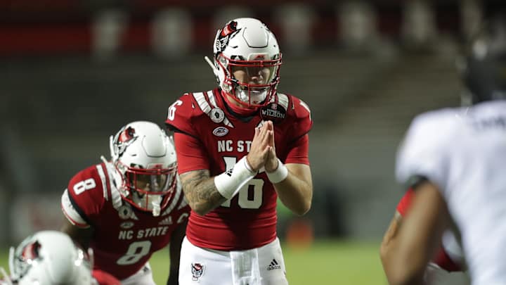 Did Hockman's Performance Create a QB Controversy?