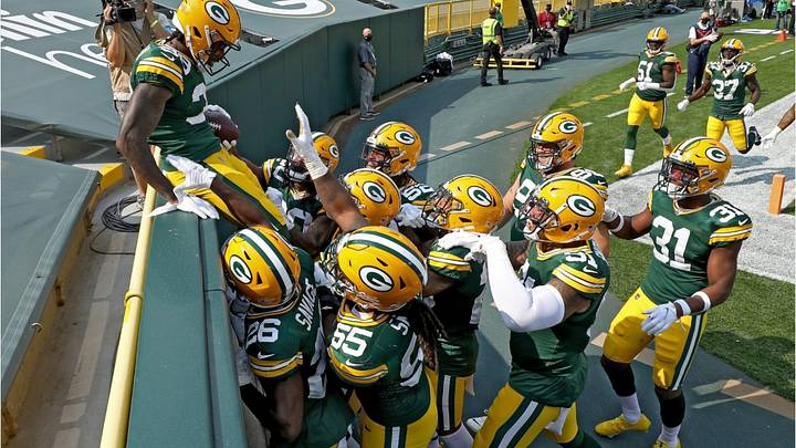 No Theatrics Needed This Time as Packers Rout Lions No Theatrics Needed This Time as Packers Rout Lions