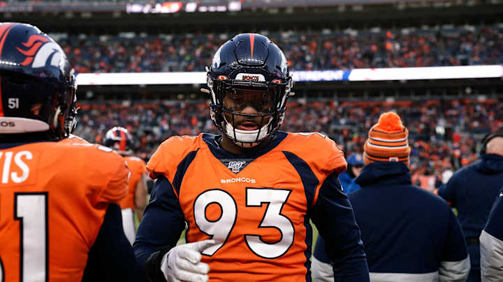 Broncos' DL Dre'Mont Jones to Miss 'Maybe Four Weeks' Broncos' DL Dre'Mont Jones to Miss 'Maybe Four Weeks'