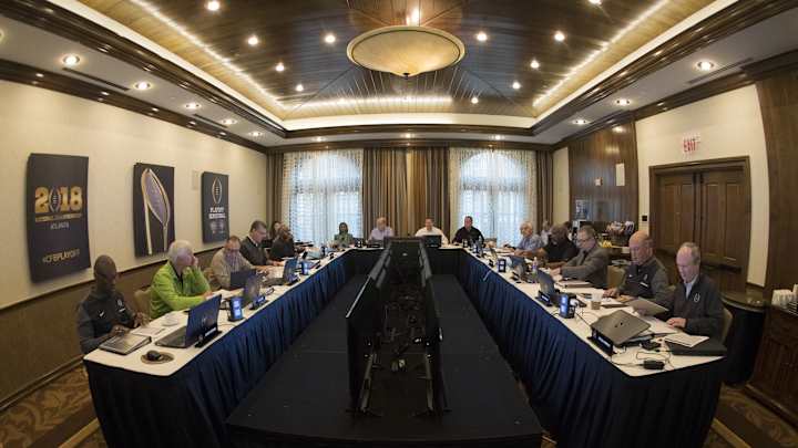 An Unenviable Task Awaits College Football Selection Committee