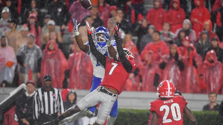 Defensive Players to Watch vs. Arkansas Defensive Players to Watch vs. Arkansas