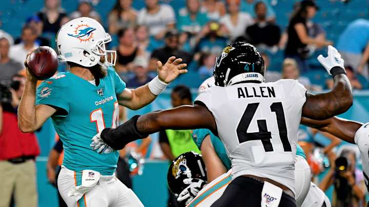 3 Keys For the Jaguars' Defense Vs. Miami and 'Fitzmagic'
