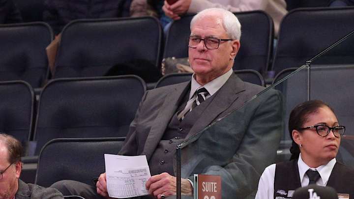 Phil Jackson Sent Lakers Governor Jeanie Buss A Photo Of Him In A Team Sweatshirt To Cheer Her Up