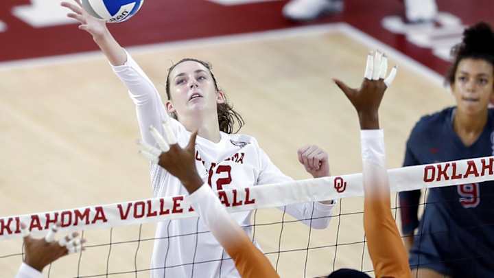 Oklahoma volleyball falls to Texas Friday night Oklahoma volleyball falls to Texas Friday night
