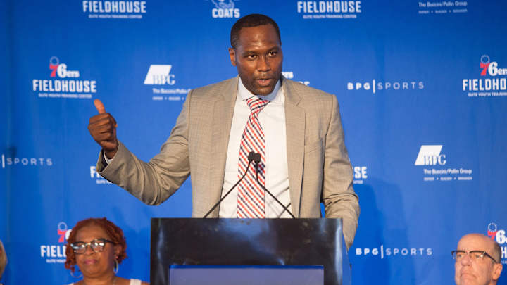 Report: Elton Brand, 76ers Begin Search for Front Office Executive
