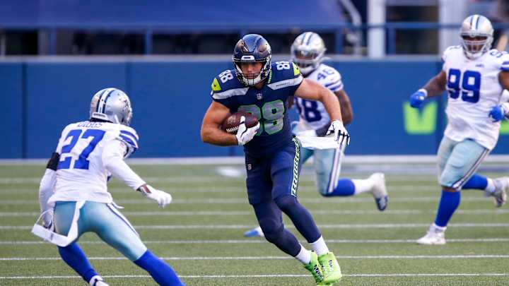 Versus Cowboys, Greg Olsen Was Exactly Who Seahawks Need Him to Be Versus Cowboys, Greg Olsen Was Exactly Who Seahawks Need Him to Be