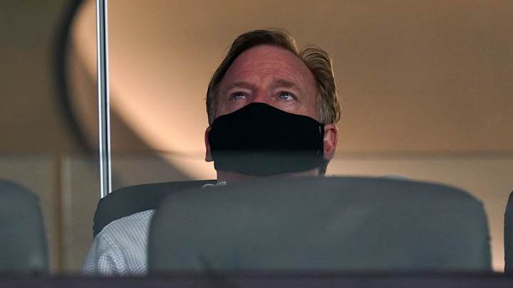 An NFL COVID-19 Outbreak Was Inevitable Because Nobody Controls the Virus