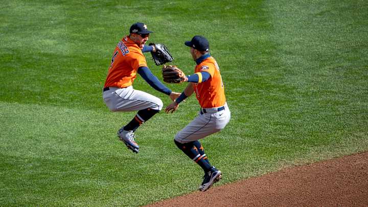 Astros Advance to ALDS as Twins Lose 18th Straight Playoff Game