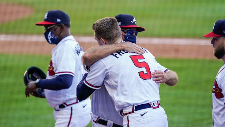 Brian Snitker recaps Game One win over the Reds