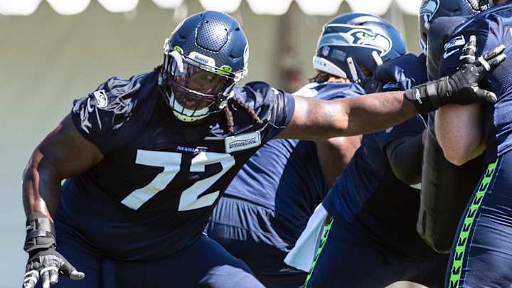 Seahawks OT Brandon Shell Hopes Offensive Line Builds Off Early Season Success