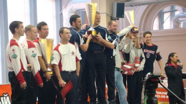 Murdoch wins, Gushue praised