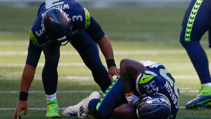 NFL Errs in Punishment for Malicious 'Gator Roll' Tackle Against Seahawks RB Chris Carson NFL Errs in Punishment for Malicious 'Gator Roll' Tackle Against Seahawks RB Chris Carson